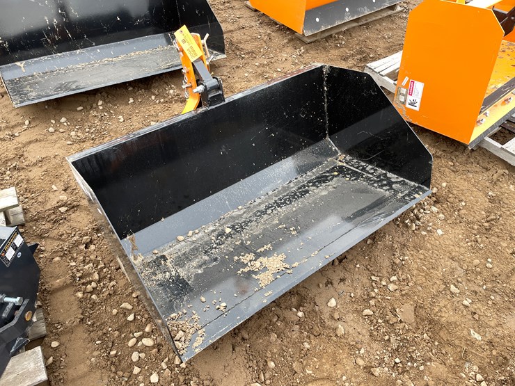 #2094-•-unused-2025-wolverine-trip-scoop-attachment-image-1