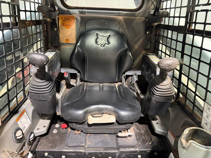 bobcat-t595-image-21