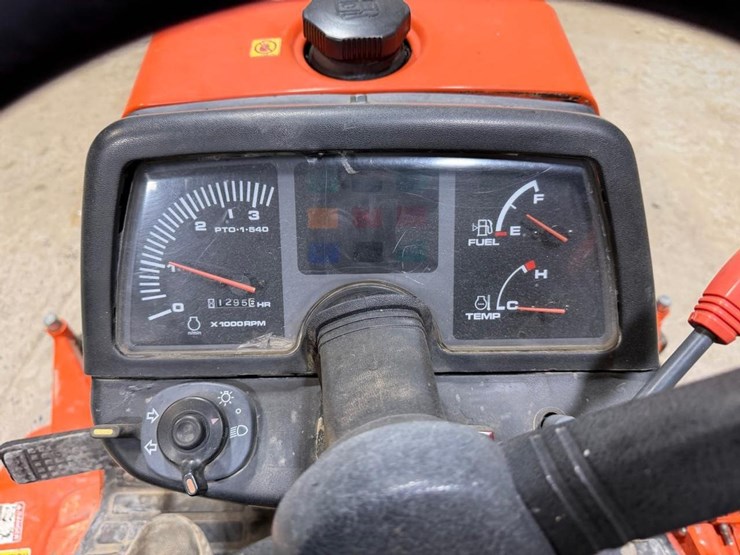 kubota-b7800-image-22