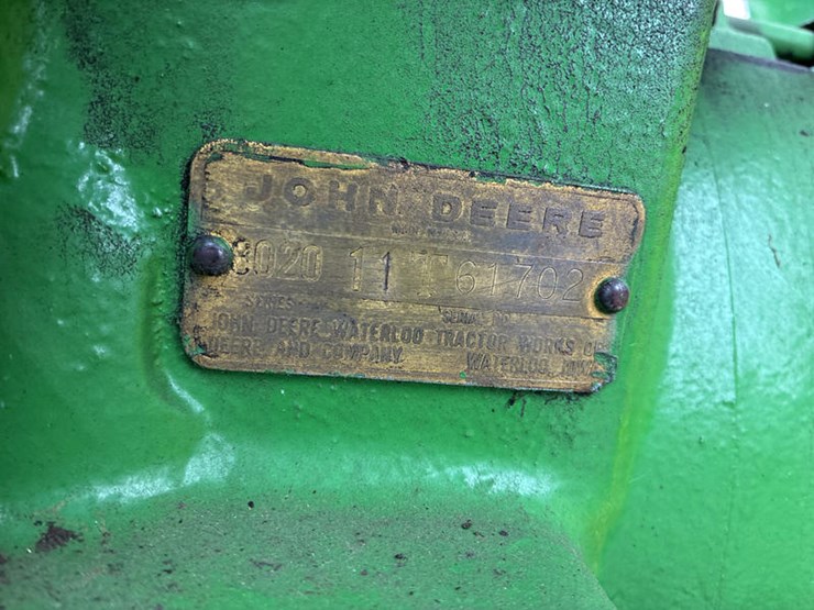 john-deere-3020d-image-2