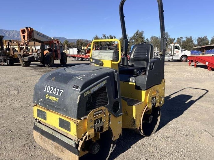 2017-bomag-bw900-50-image-1