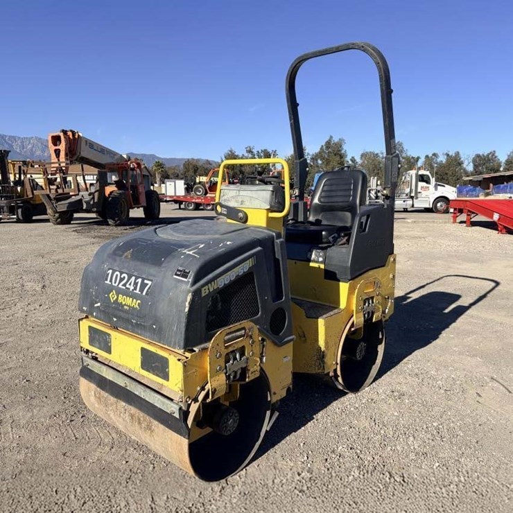 2017 BOMAG BW900-50