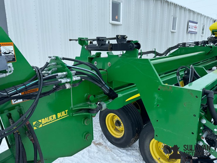 2014-john-deere-db90-image-12