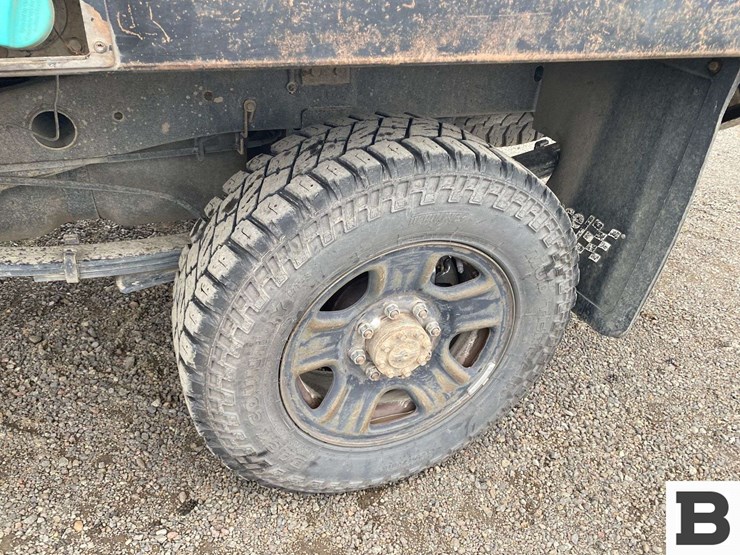 2010-dodge-2500-image-16