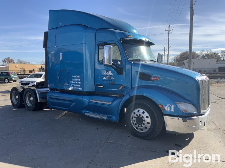 2014-peterbilt-579-image-3