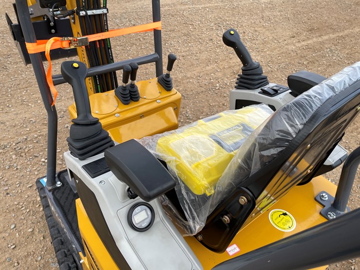 #9209-•-2025-unused-cfg-mini-excavator-image-18