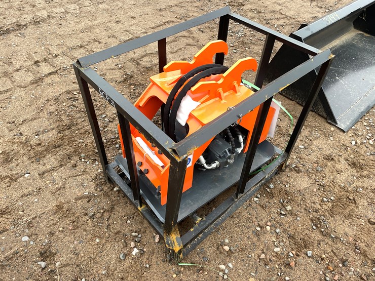 #2020-•-unused-hydraulic-plate-compactor-image-4