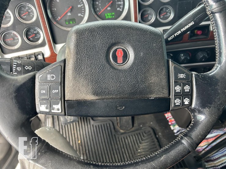 kenworth-w900-image-42