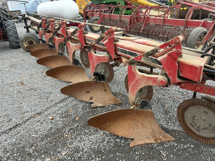 case-ih-735-image-2