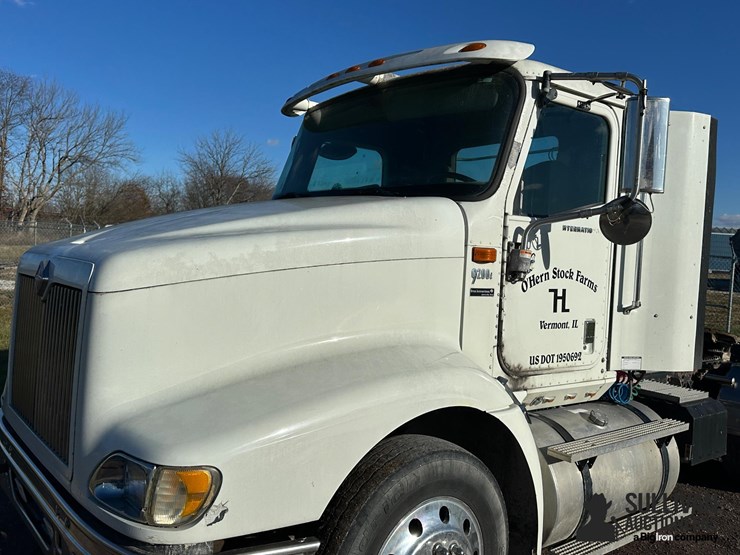 2003-international-9200i-image-18