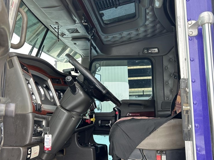 kenworth-w900-image-35