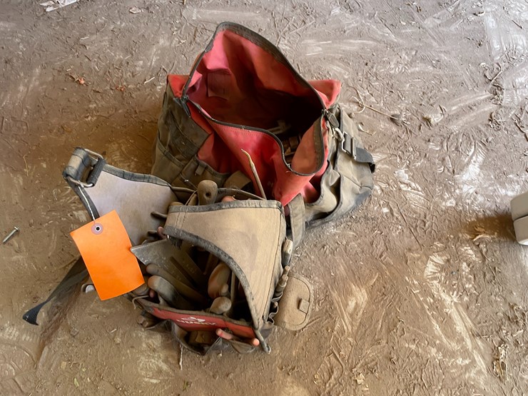 #3677-•-husky-tool-bags-with-tools-image-3