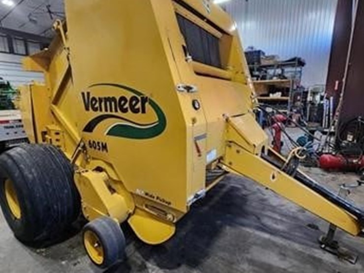 2008-vermeer-605m-image-1