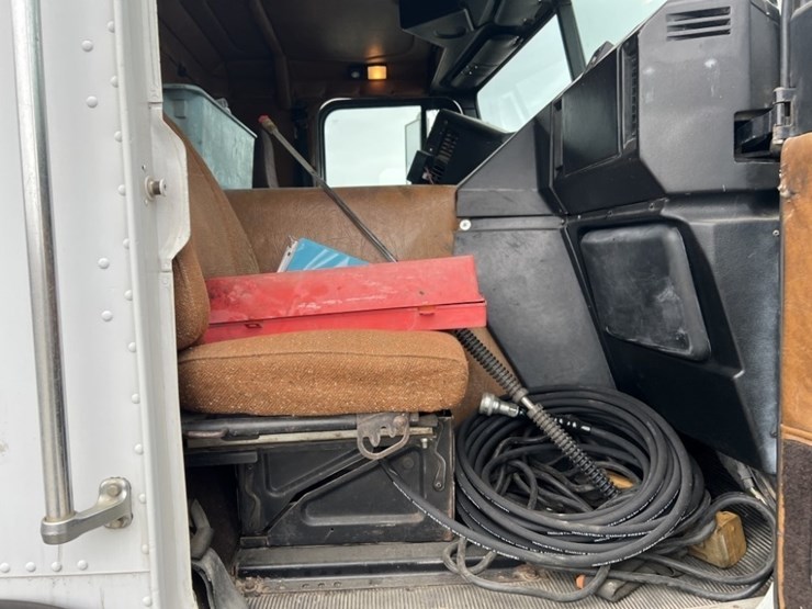 1995-cummins-m11-image-60