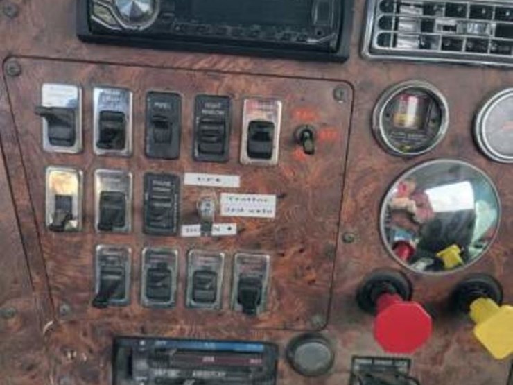 1997-international-9300-image-22