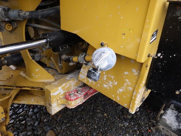 2017-caterpillar-950m-image-16