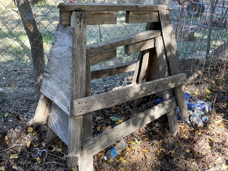 #3706-•-sawhorses-image-1