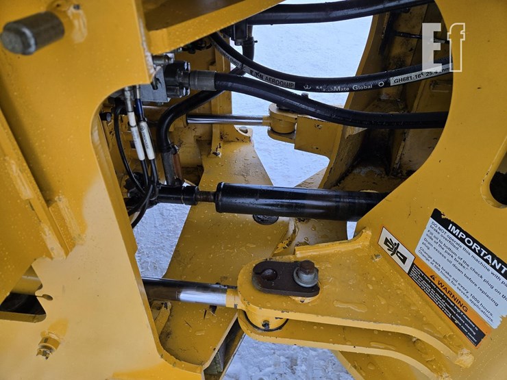 2020-deere-544l-image-10