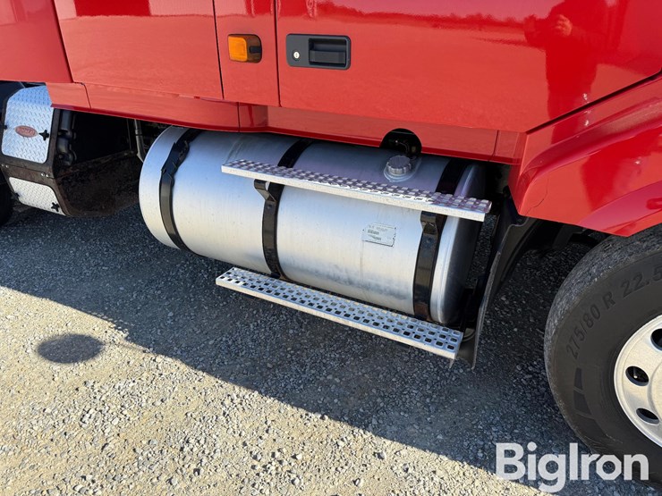 2007-volvo-vnl-t/a-sleeper-truck-tractor-image-12