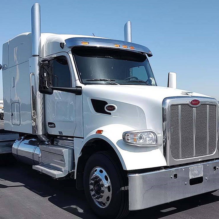 2023 PETERBILT 567