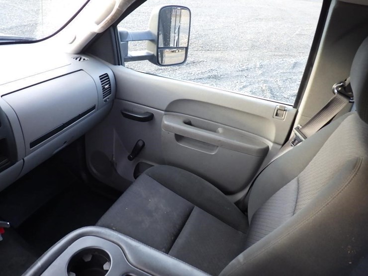 chevrolet-2500hd-image-23