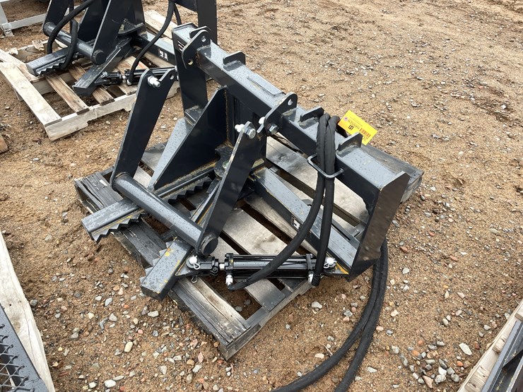 #2053-•-unused-2025-landhonor-skid-steer-tree-puller-attachment-image-4