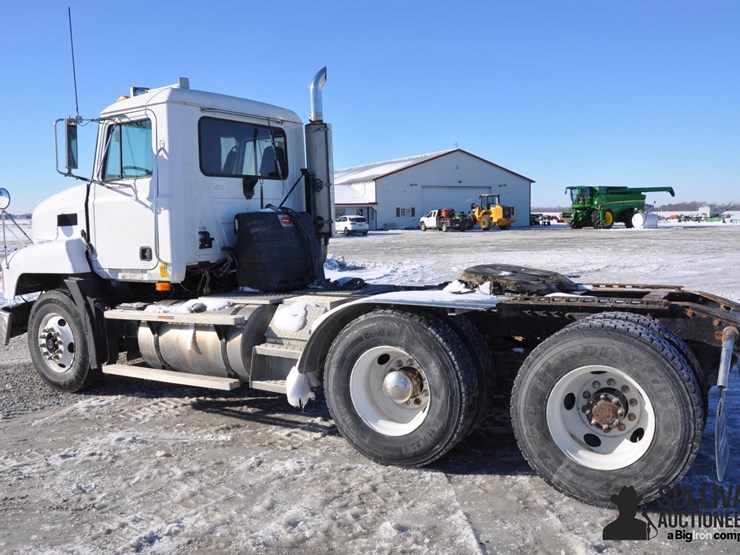 2000-mack-ch613-image-7