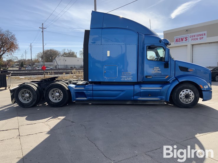 2013-peterbilt-579-image-4