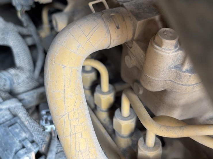 caterpillar-259d-image-37