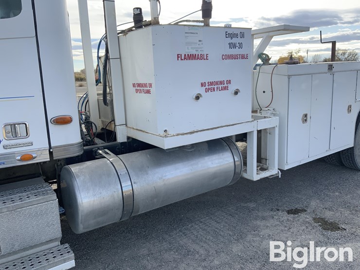 freightliner-coronado-132-image-10