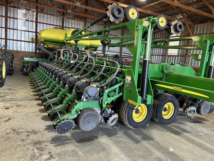 2014-john-deere-db60-image-4