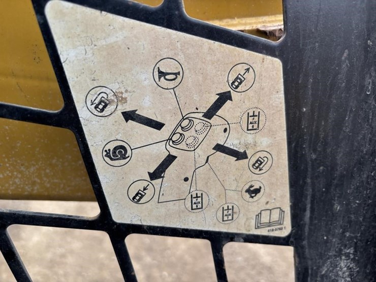 caterpillar-259d-image-21