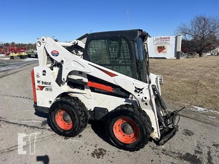2022-bobcat-s740-image-2
