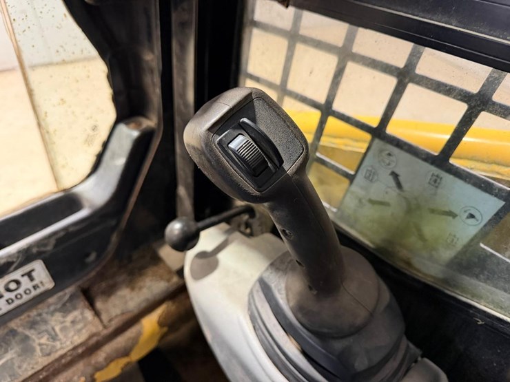 caterpillar-226b3-image-23