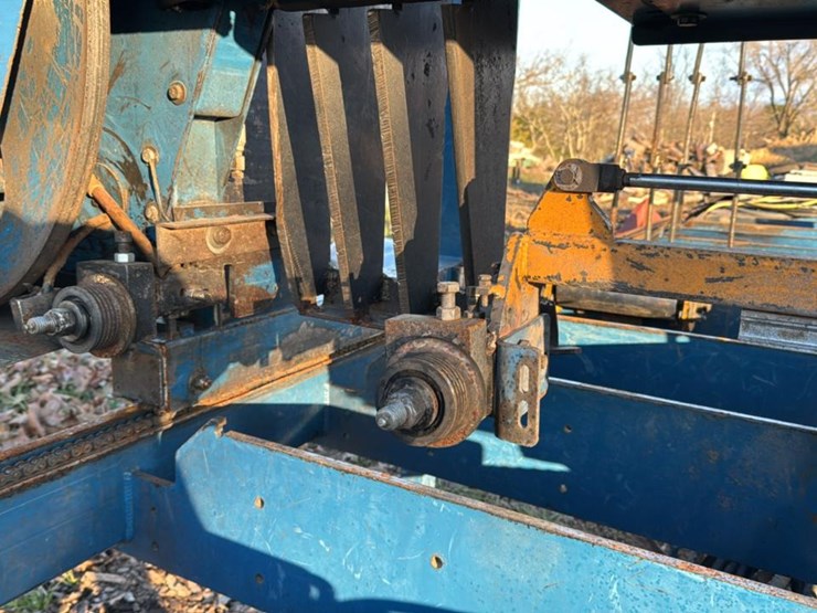 #165-•-2014-baker-bbs-o-“3640e”-stationary-bandmill-image-13