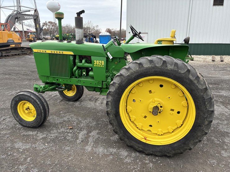 john-deere-3020d-image-8
