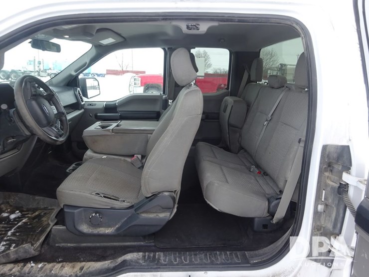 ford-f150-xlt-image-67