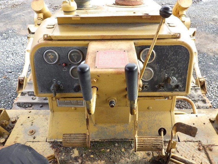 caterpillar-d4e-image-24