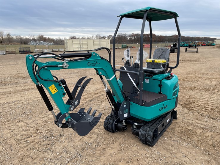 #9215-•-2025-unused-cfg-mini-excavator-image-1