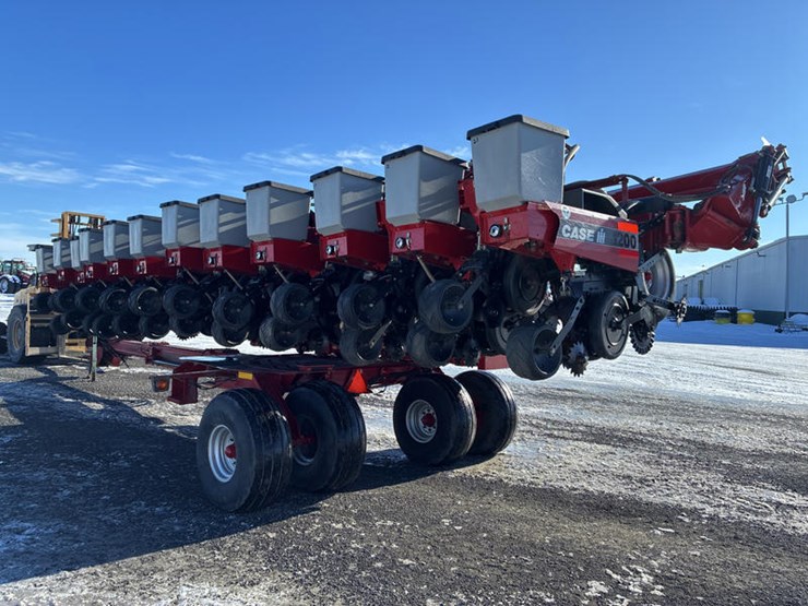 case-ih-1200-image-6