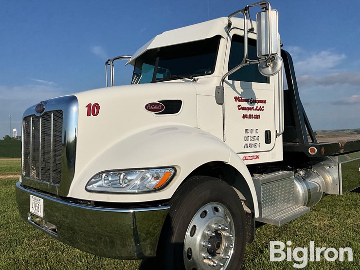 peterbilt-348-image-9