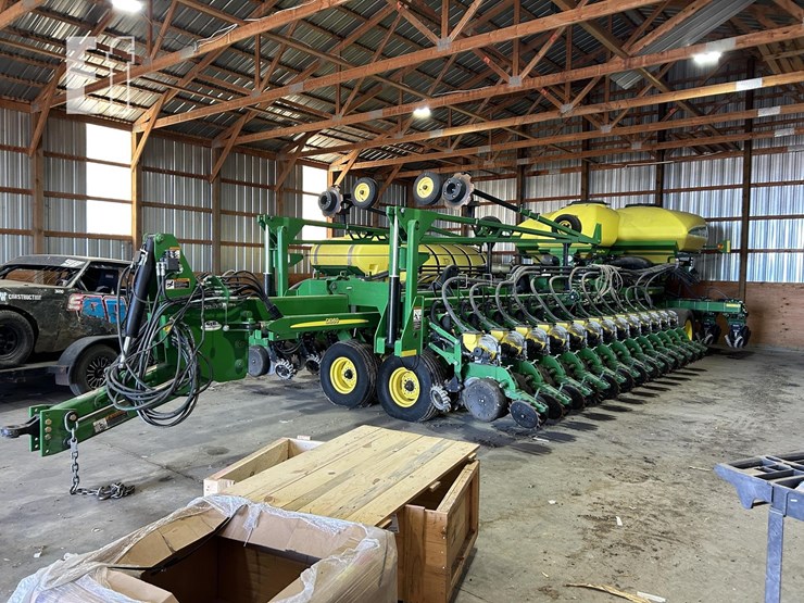 2014-john-deere-db60-image-2