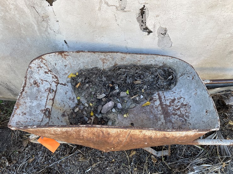 #3698-•-wheelbarrow-image-2