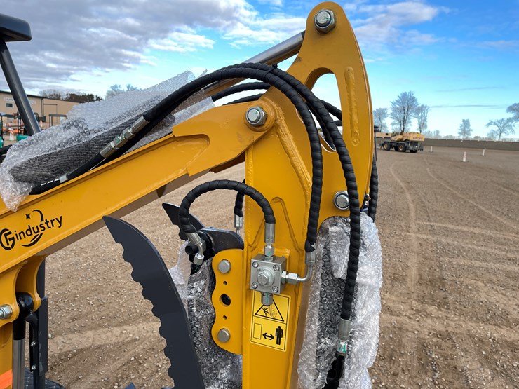 #9217-•-2025-unused-cfg-mini-excavator-image-8