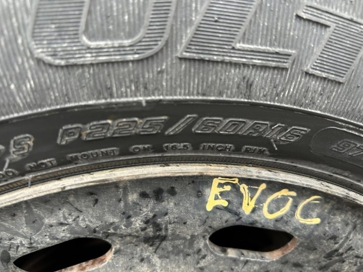 2004-ford-crown-victoria-sedan-image-10