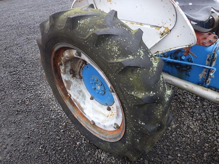 ford-tractor-image-23