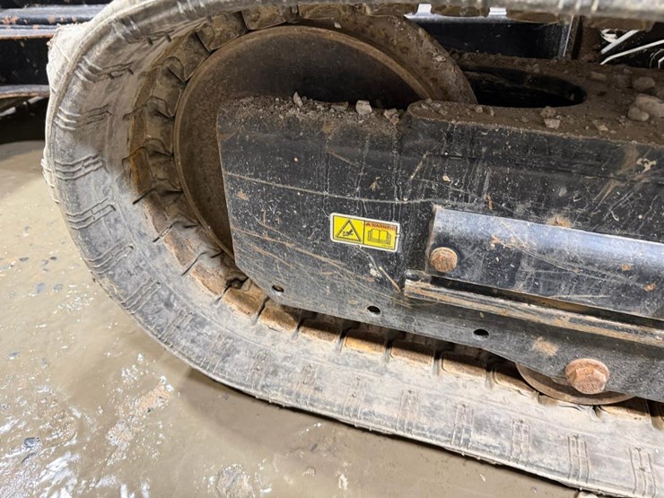 caterpillar-303cr-image-15