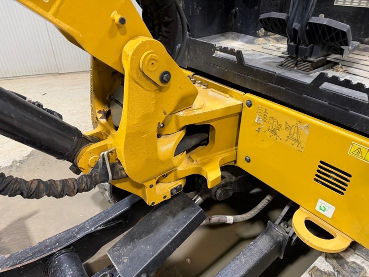 caterpillar-303cr-image-13