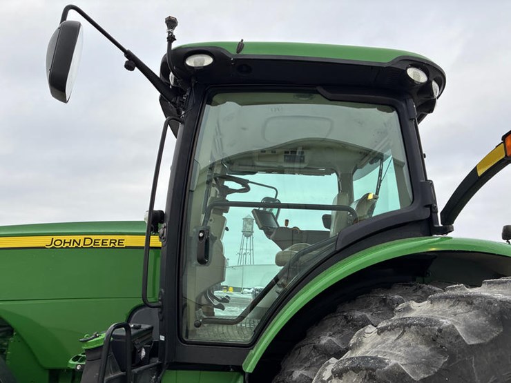 john-deere-8370r-image-30