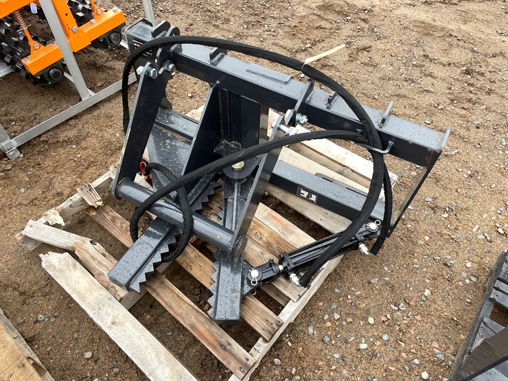 #2052-•-unused-2025-landhonor-skid-steer-tree-puller-attachment-image-4